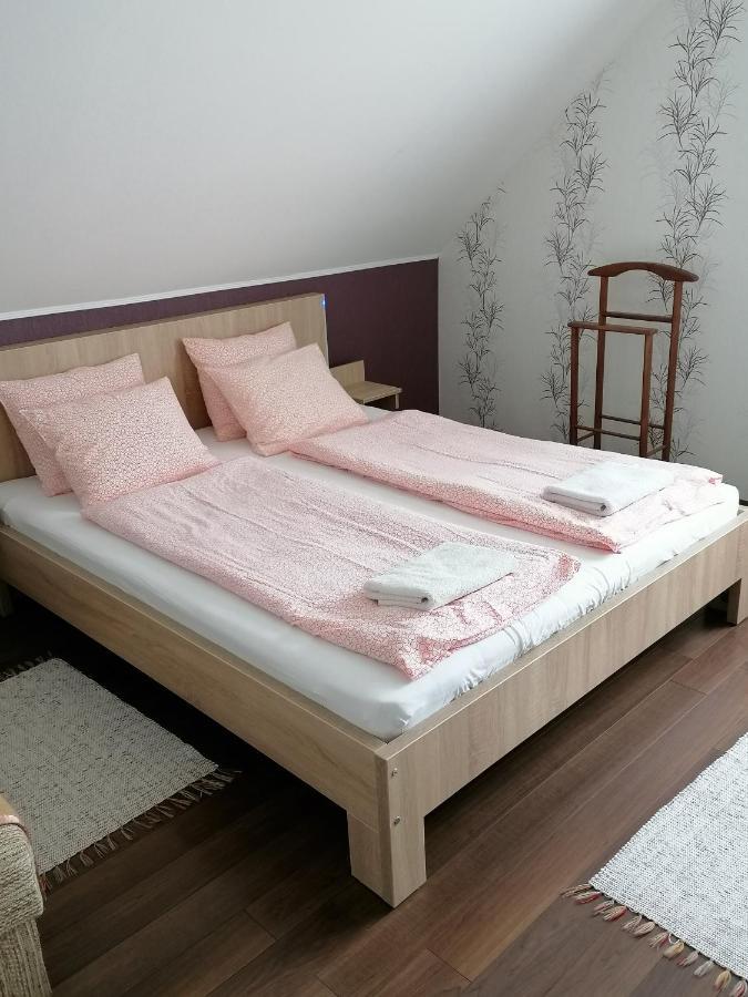 FaDóra Apartman Tihany Exterior foto